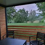 Tavio Mobile House Kolpa, Big Berry, Tatil Evi Metlika