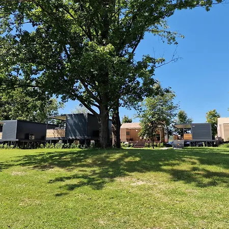 Holiday home Tavio Mobile House Kolpa, Big Berry, Metlika