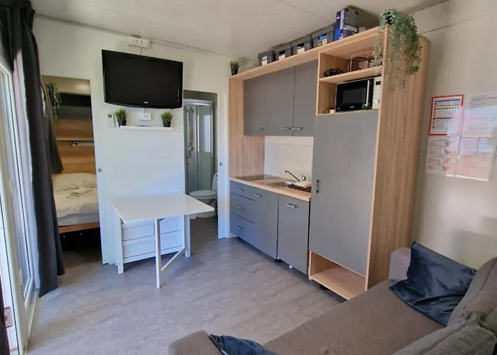 Tavio Mobile House Kolpa, Big Berry, * Metlika