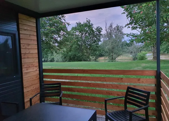 Tavio Mobile House Kolpa, Big Berry, Feriehus Metlika